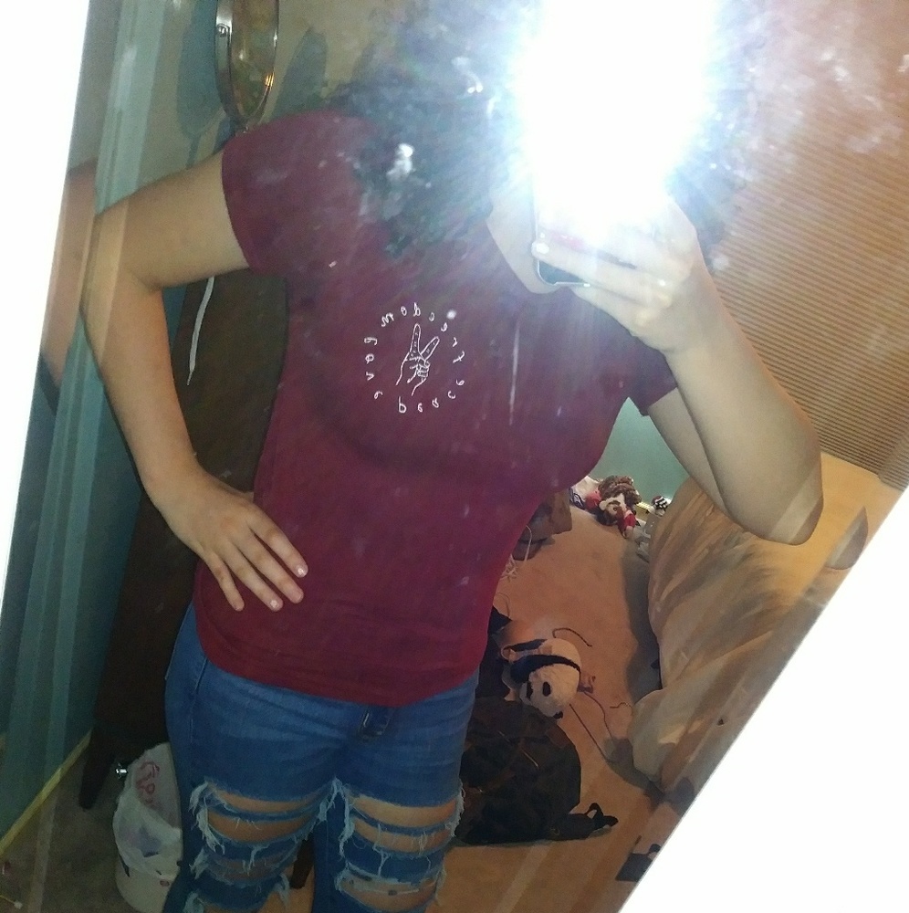 Red Peace sign Love Freedom shirt ✌